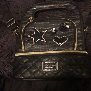 ᒪᑌᑎᑕᕼ ᑭᗩIᒪ